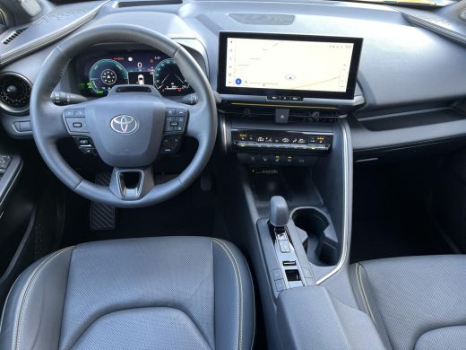 Toyota C-HR 2.0 Plug-in Hybrid 220 Premi&egrave;re Edition | Panoramadak | JBL premium audio | Camera's rondom | Led... ActivLease financial lease