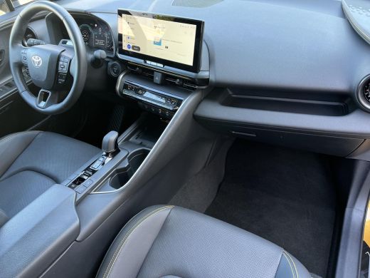 Toyota C-HR 2.0 Plug-in Hybrid 220 Premi&egrave;re Edition | Panoramadak | JBL premium audio | Camera's rondom | Led... ActivLease financial lease