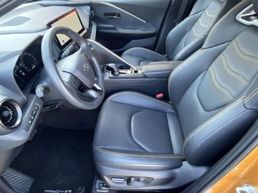 Toyota C-HR 2.0 Plug-in Hybrid 220 Premi&egrave;re Edition | Panoramadak | JBL premium audio | Camera's rondom | Led... ActivLease financial lease