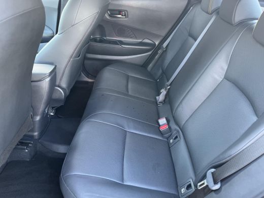 Toyota C-HR 2.0 Plug-in Hybrid 220 Premi&egrave;re Edition | Panoramadak | JBL premium audio | Camera's rondom | Led... ActivLease financial lease