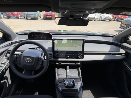 Toyota C-HR+ Dynamic Limited Edition 57.7 kWh ActivLease financial lease