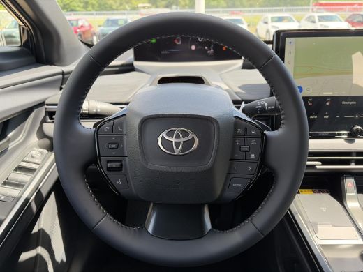 Toyota C-HR+ Dynamic Limited Edition 57.7 kWh ActivLease financial lease