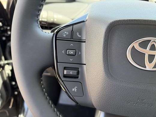 Toyota C-HR+ Dynamic Limited Edition 57.7 kWh ActivLease financial lease