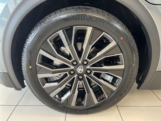 Toyota C-HR+ Executive AWD 77 kWh | Plus Pack | &euro; 3.000 extra inruilwaarde | ActivLease financial lease