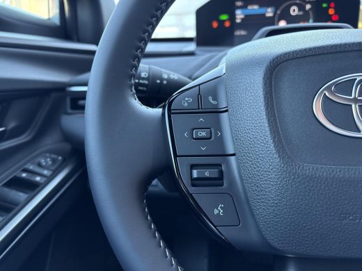 Toyota C-HR+ First Edition 77 kWh **MANHATTAN GREY/ ELEKTRISCH/ NIEUWE AUTO** ActivLease financial lease