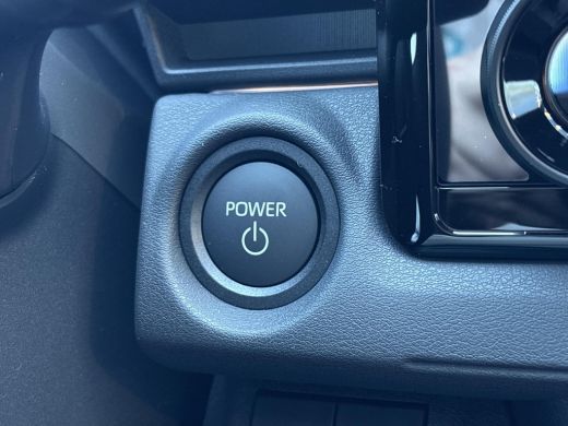 Toyota C-HR+ First Edition 77 kWh **MANHATTAN GREY/ ELEKTRISCH/ NIEUWE AUTO** ActivLease financial lease