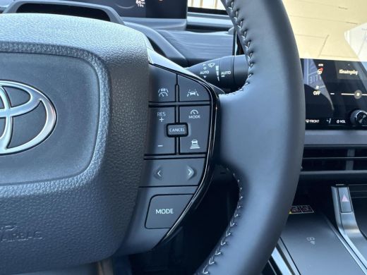 Toyota C-HR+ First Edition 77 kWh **MINERAL METALLIC/ ELEKTRISCH/ NIEUWE AUTO** ActivLease financial lease