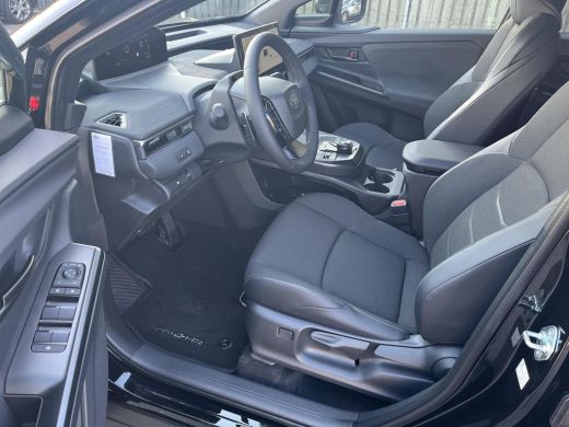 Toyota C-HR+ First Edition 77 kWh | Navigatie | Apple CarPlay/Android auto | Achteruitrijcamera | Elektrische ... ActivLease financial lease
