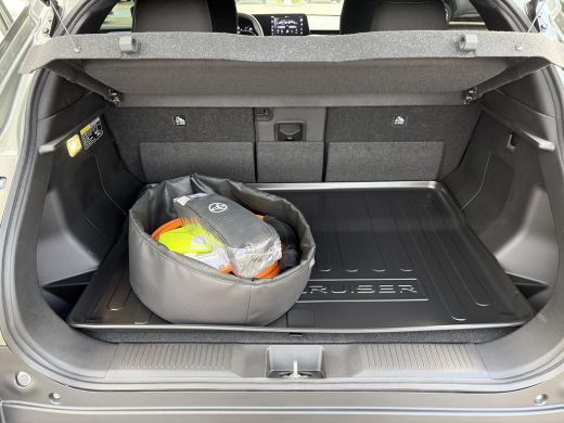 Toyota Urban Cruiser Dynamic 61 kWh ActivLease financial lease