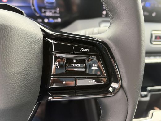 Toyota Urban Cruiser Dynamic 61 kWh ActivLease financial lease