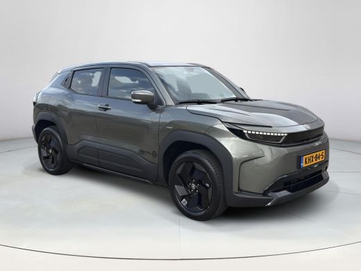 Toyota Urban Cruiser Dynamic 61 kWh ActivLease financial lease