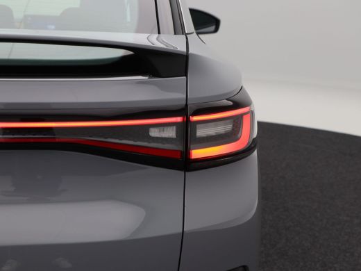 Volkswagen ID.5 Pro 77 kWh 204 Pk | Stoel/ Stuurverwarming | Adaptive Cruise | Navigatie  | Parkeersensoren | Cli... ActivLease financial lease