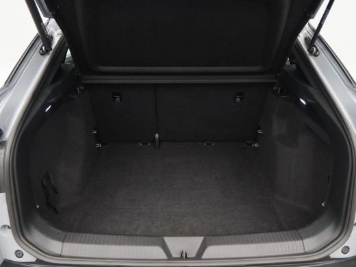 Volkswagen ID.5 Pro 77 kWh 204 Pk | Stoel/ Stuurverwarming | Adaptive Cruise | Navigatie  | Parkeersensoren | Cli... ActivLease financial lease