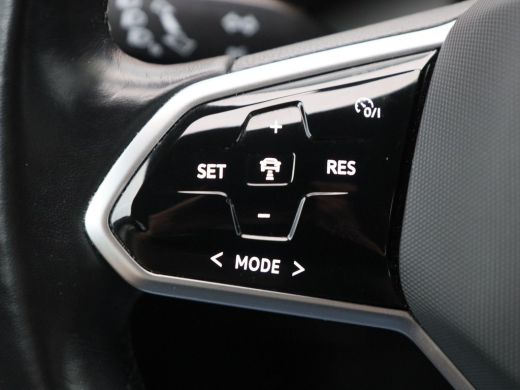 Volkswagen ID.5 Pro 77 kWh 204 Pk | Stoel/ Stuurverwarming | Adaptive Cruise | Navigatie  | Parkeersensoren | Cli... ActivLease financial lease