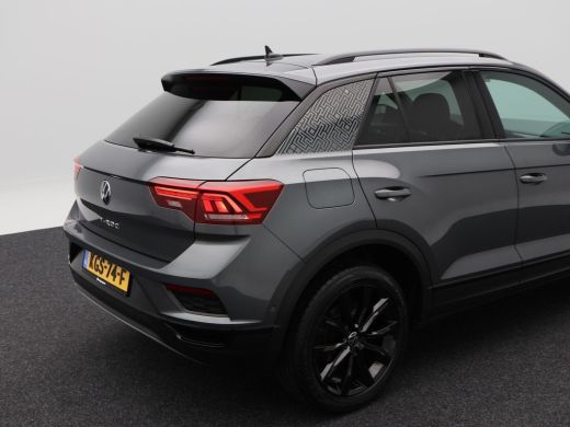 Volkswagen T-Roc 1.5 TSi 150 Pk Automaat Sport Business R-Line | Black Style | Camera | Stoelverwarming | Adaptive... ActivLease financial lease