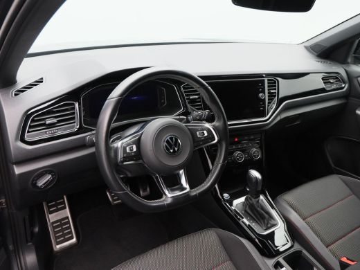 Volkswagen T-Roc 1.5 TSi 150 Pk Automaat Sport Business R-Line | Black Style | Camera | Stoelverwarming | Adaptive... ActivLease financial lease
