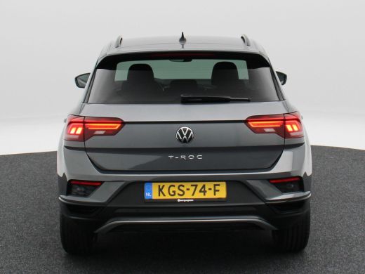 Volkswagen T-Roc 1.5 TSi 150 Pk Automaat Sport Business R-Line | Black Style | Camera | Stoelverwarming | Adaptive... ActivLease financial lease