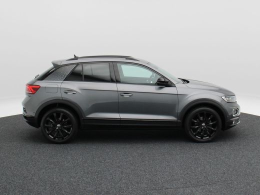 Volkswagen T-Roc 1.5 TSi 150 Pk Automaat Sport Business R-Line | Black Style | Camera | Stoelverwarming | Adaptive... ActivLease financial lease