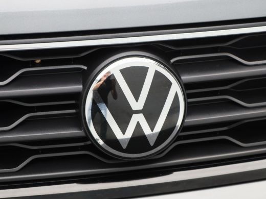 Volkswagen T-Roc 1.5 TSi 150 Pk Automaat Sport Business R-Line | Black Style | Camera | Stoelverwarming | Adaptive... ActivLease financial lease