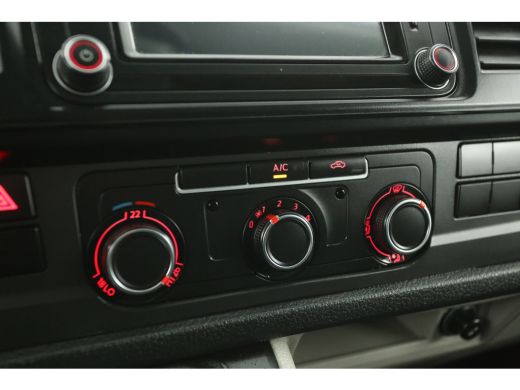 Volkswagen Transporter 2.0 TDI 150PK L1H1 | Airco | Cruise | Parkeersens | Trekhaak | 18"LMV ActivLease financial lease