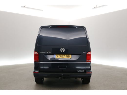Volkswagen Transporter 2.0 TDI 150PK L1H1 | Airco | Cruise | Parkeersens | Trekhaak | 18"LMV ActivLease financial lease