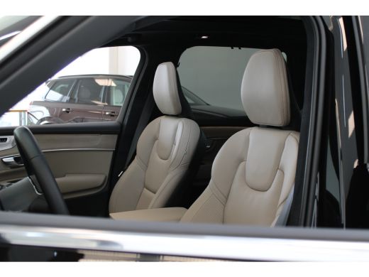 Volvo  XC90 T8 406PK AWD Ultra Bright Executive | 22" | Massage/ventilatie | Luchtvering | Gelam. glas | B&W ActivLease financial lease