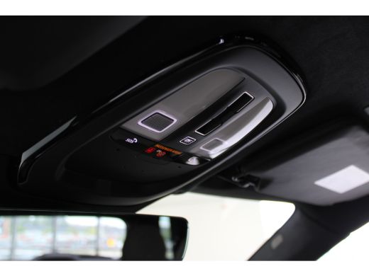 Volvo  XC90 T8 406PK AWD Ultra Bright Executive | 22" | Massage/ventilatie | Luchtvering | Gelam. glas | B&W ActivLease financial lease