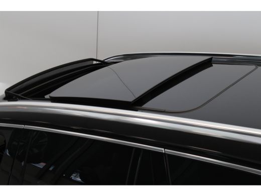 Volvo  XC90 T8 406PK AWD Ultra Bright Executive | 22" | Massage/ventilatie | Luchtvering | Gelam. glas | B&W ActivLease financial lease
