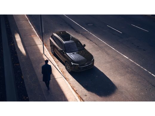 Volvo  XC90 T8 406PK AWD Ultra Bright Executive | 22" | Massage/ventilatie | Luchtvering | Gelam. glas | B&W ActivLease financial lease