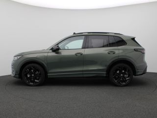 Volkswagen Tiguan 1.5 eHybrid R-Line Edition 272PK DSG Pano-Schuifdak, Black Style, Trekhaak, 20" LM Velgen, Leder,...