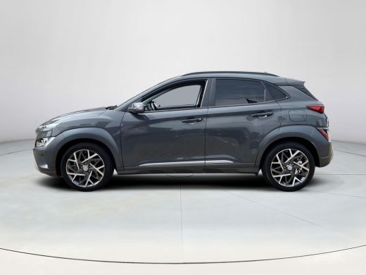 Hyundai Kona 1.6 GDI HEV Premium Select | Stoelverwarming | Adaptieve CC | HUD | Rijklaarprijs! ActivLease financial lease