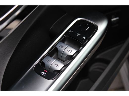 Mercedes-Benz C-Klasse ESTATE 300e 313PK AMG LINE AUTOMAAT / NAVI / LEDER / CLIMA / FULL-LED / PDC / 18" LMV / PANO. DAK... ActivLease financial lease