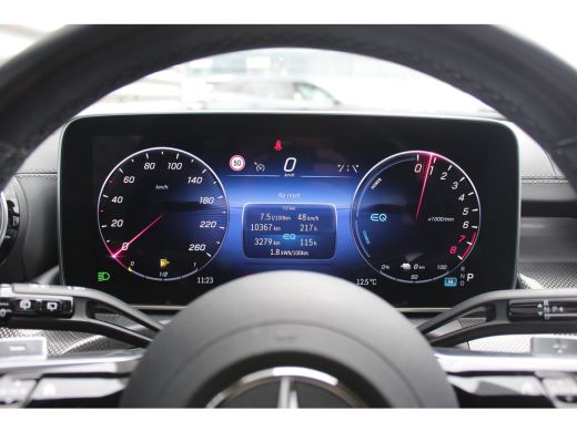 Mercedes-Benz C-Klasse ESTATE 300e 313PK AMG LINE AUTOMAAT / NAVI / LEDER / CLIMA / FULL-LED / PDC / 18" LMV / PANO. DAK... ActivLease financial lease