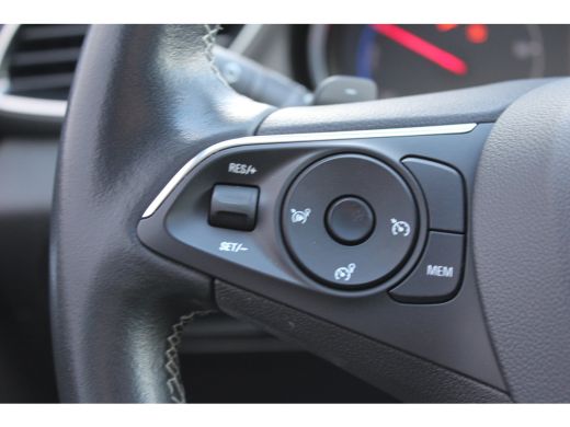 Opel Grandland X 1.6 TURBO 225PK HYBRID ELEGANCE AUTOMAAT / NAVI / LEDER / CLIMA / FULL-LED / AGR / PDC / 18" LMV ... ActivLease financial lease