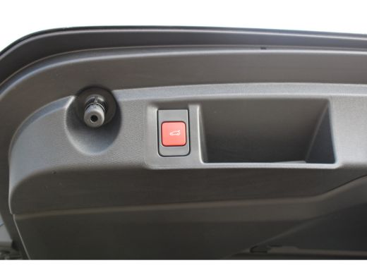 Peugeot e-308 GT 54 kWh | 3-Fase | Navigatie | 360 graden camera | Stoelverwarming | Alcantara | Stuurverwarming | ActivLease financial lease