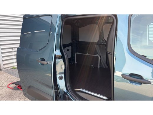 Peugeot Partner Standaard - Elektrisch | Elektrisch verstelbare en verwarmbare buitenspiegels | Parkeersensoren a... ActivLease financial lease