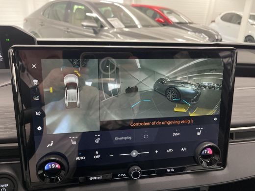 Toyota C-HR+ Executive AWD 77 kWh ActivLease financial lease