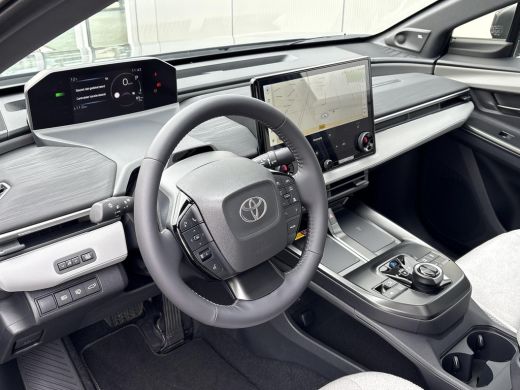 Toyota C-HR+ Executive AWD 77 kWh **MINERAL METALIC/ NIEUWE AUTO** ActivLease financial lease