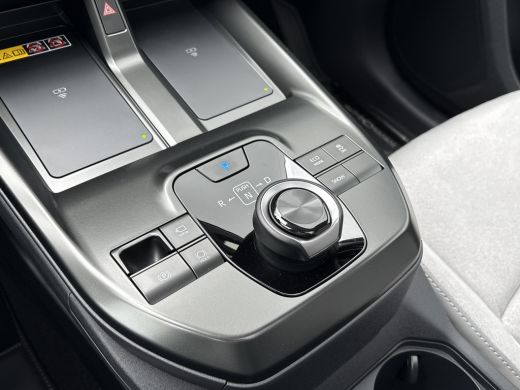 Toyota C-HR+ Executive AWD 77 kWh **MINERAL METALIC/ NIEUWE AUTO** ActivLease financial lease