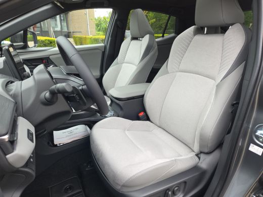 Toyota C-HR+ Executive AWD 77 kWh | Nieuwe auto | Direct uit voorraad leverbaar | ActivLease financial lease