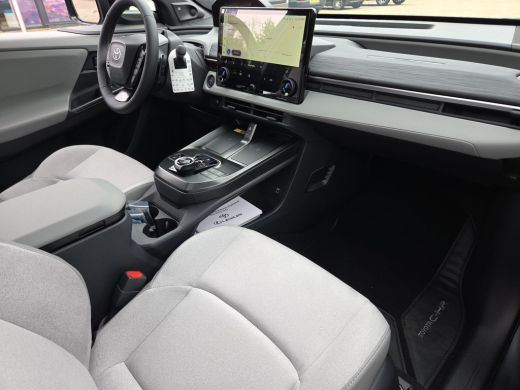 Toyota C-HR+ Executive AWD 77 kWh | Nieuwe auto | Direct uit voorraad leverbaar | ActivLease financial lease