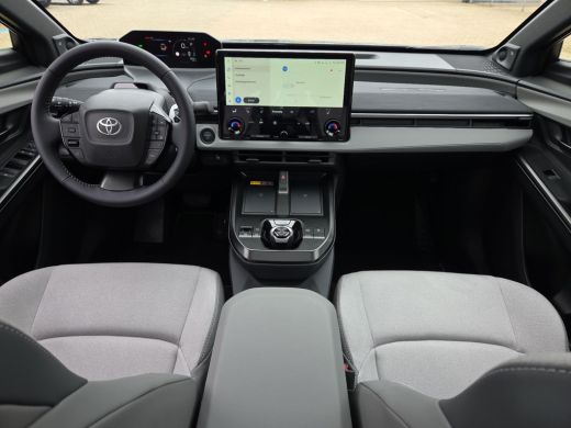 Toyota C-HR+ Executive AWD 77 kWh | Nieuwe auto | Direct uit voorraad leverbaar | ActivLease financial lease