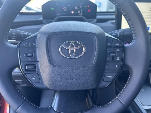 Toyota C-HR+ First Edition 77 kWh ActivLease financial lease