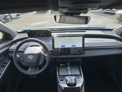 Toyota C-HR+ First Edition 77 kWh ActivLease financial lease