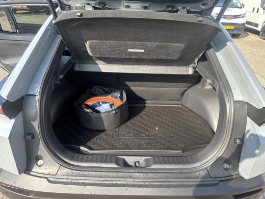 Toyota C-HR+ First Edition 77 kWh ActivLease financial lease