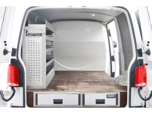 Volkswagen Transporter T6.1 2.0 TDI 110pk L1H1 Comfortline Airco/Navi/Camera/Inrichting 04-2020 ActivLease financial lease