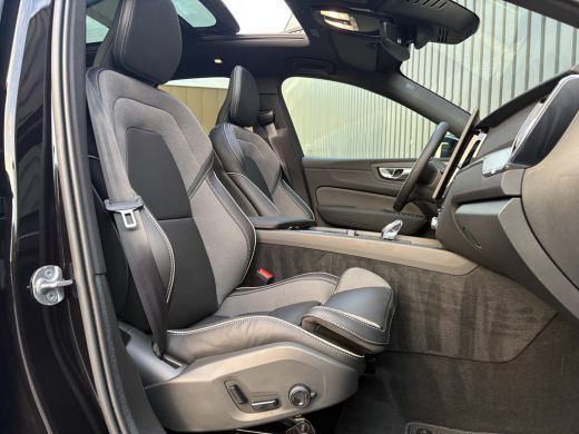 Volvo  XC60 2.0 T6 Plug-in hybrid AWD Plus Black Edition | Harman/ Kardon | 360 Camera | Blind Spot | Panodak... ActivLease financial lease