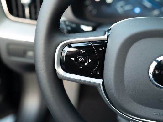 Volvo  XC60 2.0 T6 Plug-in hybrid AWD Plus Black Edition | Harman/ Kardon | 360 Camera | Blind Spot | Panodak... ActivLease financial lease
