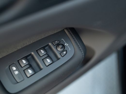 Volvo  XC60 2.0 T6 Plug-in hybrid AWD Plus Black Edition | Harman/ Kardon | 360 Camera | Blind Spot | Panodak... ActivLease financial lease