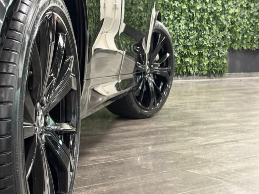 Volvo  XC60 T8 AWD Recharge Ultra Black Edition | Luchtvering | Trekhaak | 360&deg; Camera | 455pk | Head-Up Disp... ActivLease financial lease